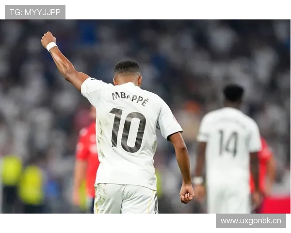 皇马从反击之王转向阵地战，近期表现波动，战术转型是否影响争冠形势？