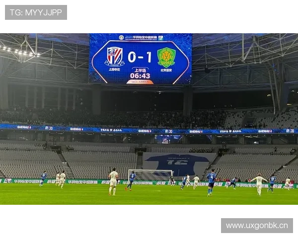 上海申花边路威胁不强,是否过于依赖中路推进,影响球队整体进攻节奏