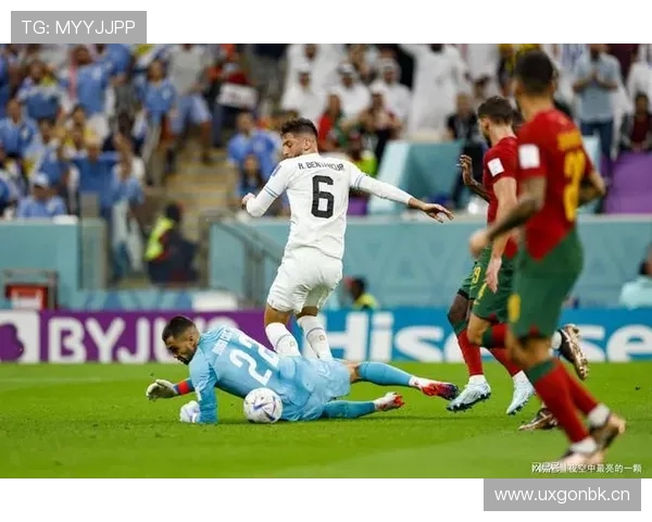 莱奥无球跑动与战术懒散问题解析